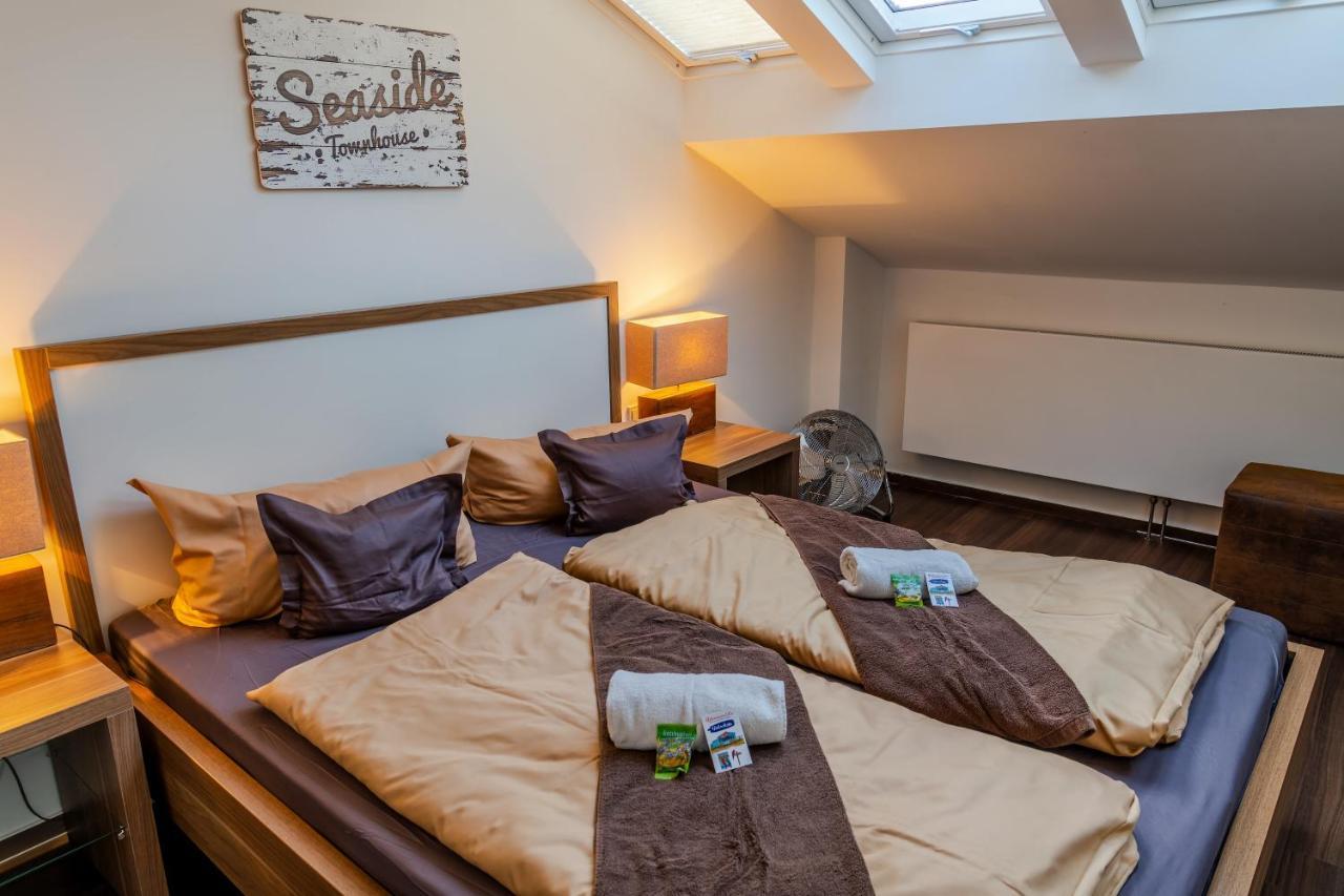 Seaside-Townhouse Aparthotel Timmendorfer Strand Exterior photo